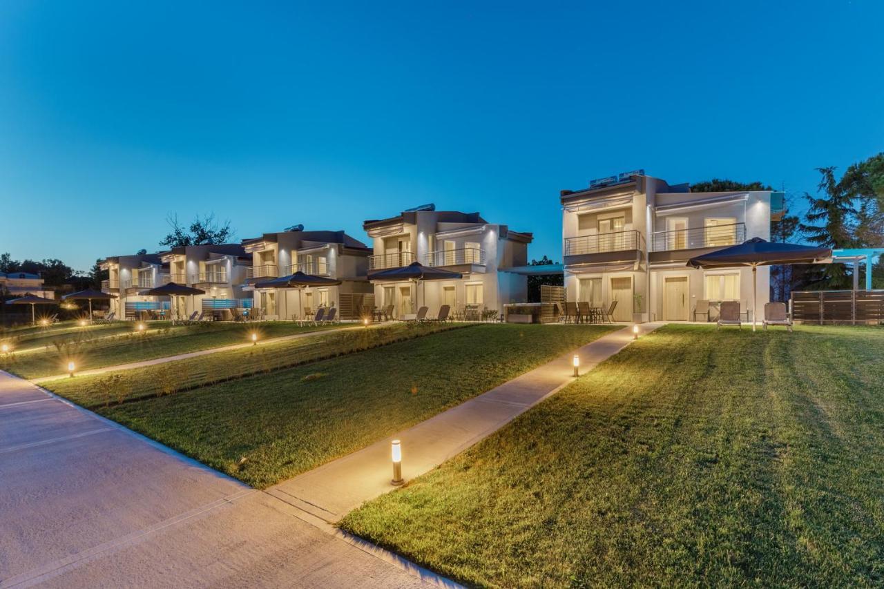 V Luxury Apartments Posidi Dış mekan fotoğraf
