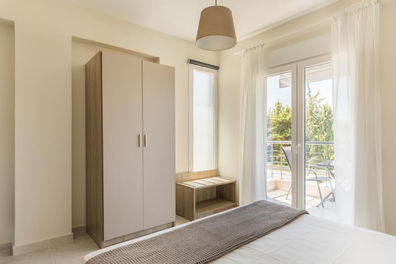 V Luxury Apartments Posidi Dış mekan fotoğraf