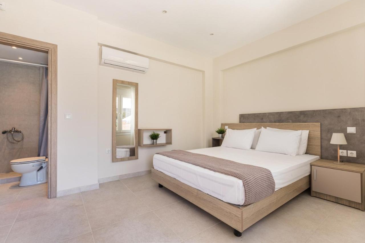 V Luxury Apartments Posidi Dış mekan fotoğraf