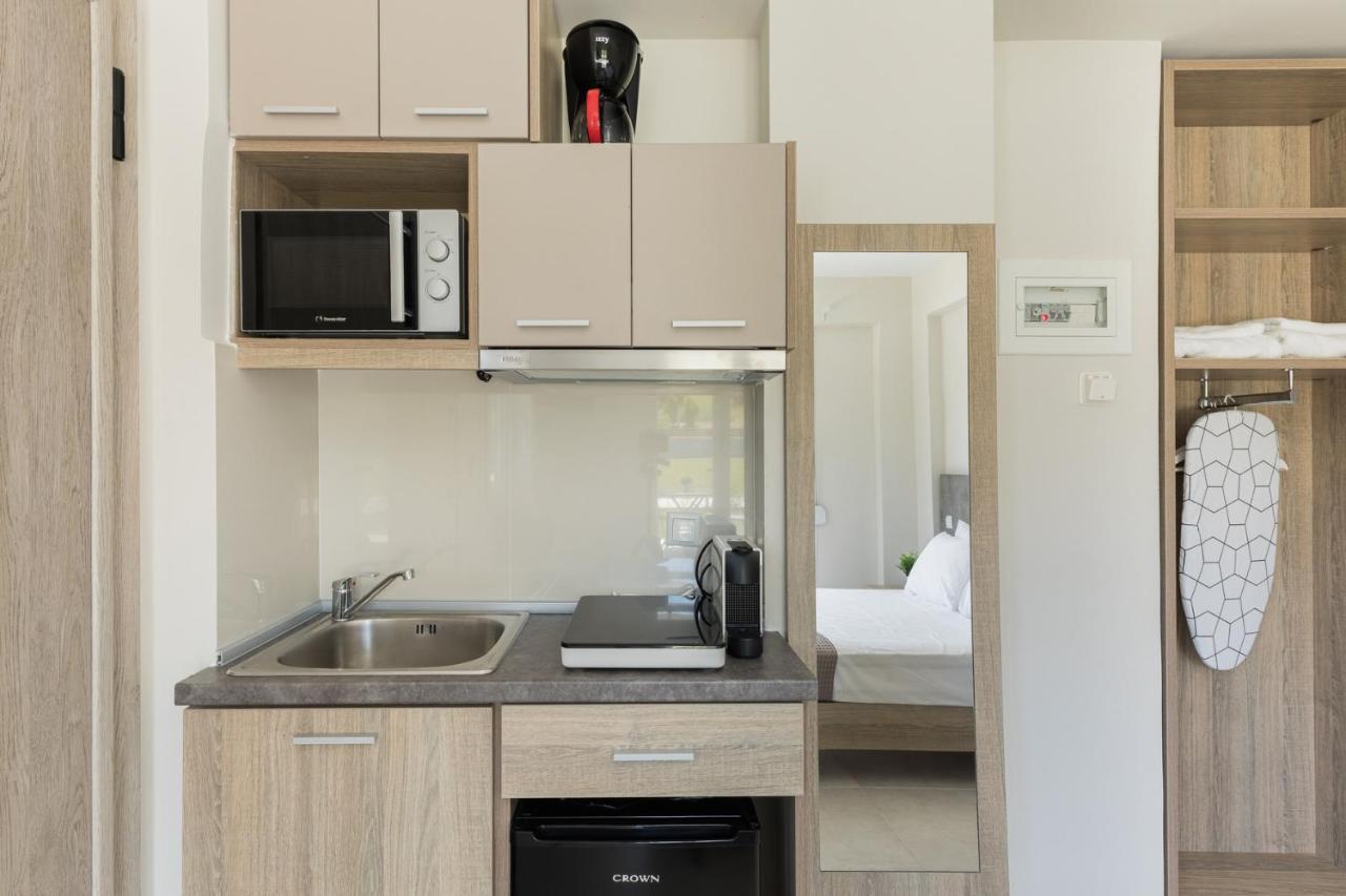 V Luxury Apartments Posidi Dış mekan fotoğraf