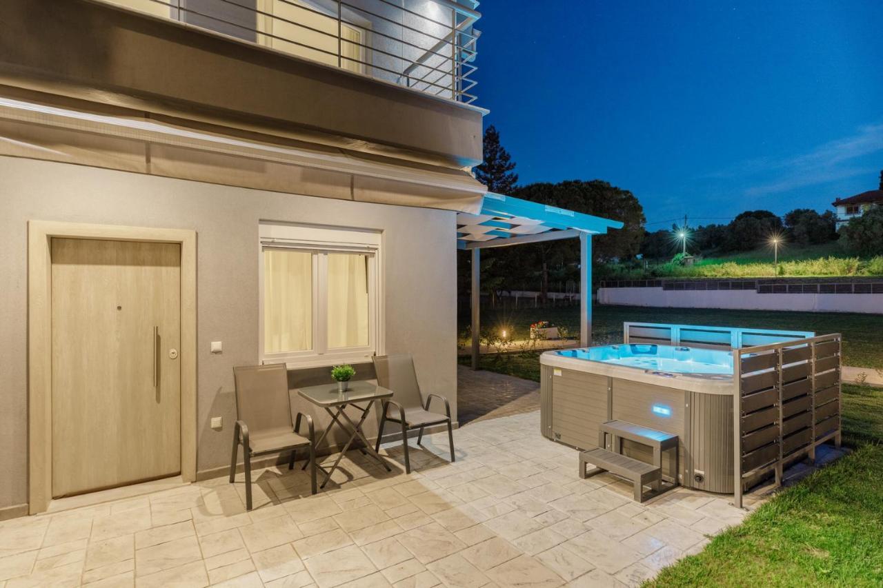 V Luxury Apartments Posidi Dış mekan fotoğraf