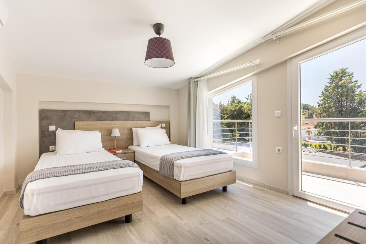 V Luxury Apartments Posidi Dış mekan fotoğraf